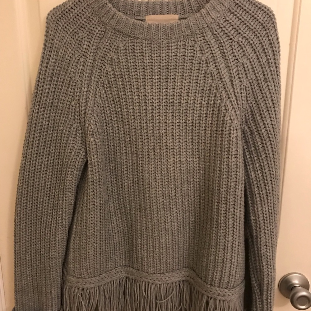 Hinge grey sweater